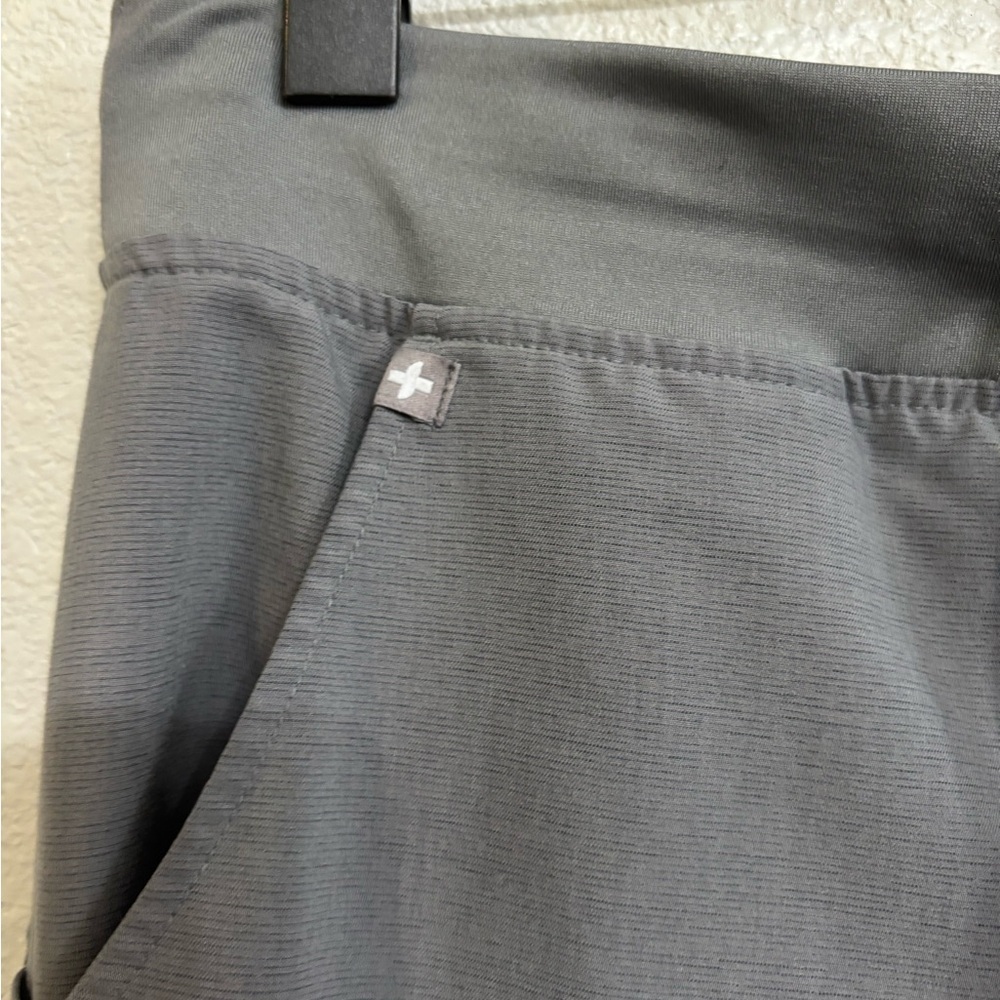 FIGS Bundle Zamora Jogger Scrub Pants - Rust & Graphite Gray - Picture 5 of 15